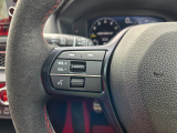 運転しながら手元でオーディオ操作ができます♪ハンドルから手・目を離すことなく運転も安心です。