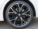 ◆ローンリース等ファイナンス商品、BMW専用自動車保険、BMWカード、コーティング、板金塗装、ドライブレコーダーなど社外品の取扱もございます。お車に関することは全てバルコムにお任せ下さい◆