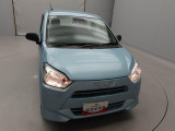 当社では全車、納車前にサービス工場で12ヶ月点検相当の整備を実施しております。そこで確認された不具合箇所は修理しておりますのでご安心下さい。