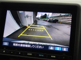 ■バックカメラ■ガイドラインが付いているので車庫入れも楽々です!トランク下部分の死角もカバーしてくれるので運転も安心です♪