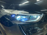 認定中古車はお車の経過年数や走行距離により1年もしくは2年間保証を付帯しております。「認定中古車保証」はメーカー保証です。全国のメルセデス正規販売店で保証を受けることができます。