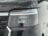 LEDヘッドライトは、点灯の瞬間から最大光量を発揮し、突然暗くなるトンネルなどでの安定感を高めます。