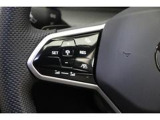 【ステアリング左側】ACCなどの運転支援の操作のスイッチ類です。ACCは高速道路などで前に走る車との距離を保ちながら追従走行する運転支援システムです。