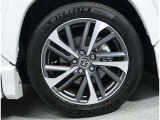 お車の取扱説明書・メンテナンスノート(記録簿)も御座います。トヨタのディーラーで安心を買って下さい。当社は無理な勧誘は致しません。まずはお客様からのお問い合わせを心よりお待ちしております。