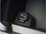 【12V電源】スマートフォン充電など何かと必要な電源です。