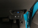 ビルトインタイプの【ETC】で見た目もスッキリ。高速道路の利用にとても便利です。