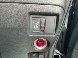 運転席からもスライドドアの操作が可能です!!