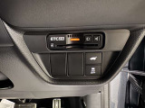 ナビに連動する2.0ナビ連動型ETC車載器が標準で装備されています。