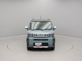 この中古車はルームクリーニングを施工をして展示しております。お客様が気持ちよくドライブして頂けるように一台一台丁寧に作業しています!是非店頭にてご確認ください。