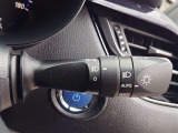 ライトもAUTO機能が付いていて、暗くなると自動で点灯し、明るくなると自動で消灯するので、大変お役にたちますよ!!