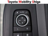 駐車時に便利なスマ-トキ-連動オ-ト格納式ドアミラーを装備しています。施錠すると自動的にドアミラーを格納する便利な機能です!