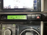 時計・エアコン設定表示・ECOモードスイッチ・非常点滅灯スイッチです。