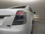 LEDテールライトです。省電力、高輝度のLEDは明るく照らすので夜間運転時の視認性を高めます。スタイリッシュな見た目で細かいところもこだわりたいあなたに!