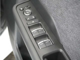 ◆パワーウィンドウスイッチ◆運転席から全席の窓の開閉操作を行うことが出来いつでも換気ができます!
