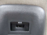 後部座席用 USB電源