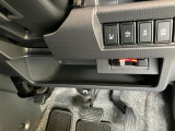 品質へのこだわり!フロアマットやシートなど車内をキレイに清掃し、ニオイや汚れなどを徹底的にクリーニングしてもらっております。室内はピカピカです☆