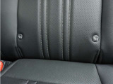 ◆ISOFIX◆シートベルトいらずでチャイルドシートと固定金具を連結するだけでガッチリ固定できます。
