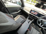 国道246号線沿い、南町田グランベリーパーク駅すぐ。BMW Premium Selection 東名横浜/〒194-0004 東京都町田市鶴間5-18-1