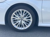 トヨタ認定の資格を持った、当社整備士が責任をもって整備させていただきます。