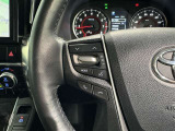 ステアリングスイッチ装備!運転しながら手元でオーディオの操作などができます。