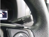 <AUTOライト>周囲の明るさをセンサーでキャッチして、ヘッドライトを自動的に点けてくれる賢い機能です!