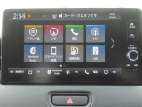 フルセグTV、Blurtooth機能、外部オーディオ接続、ラジオなどのメディアに対応しています。