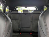 「中古車ハイブリッド保証」付き。ハイブリッド機構を無償で保証します。保証期間は、初度登録年月から10年目まで、またはロングラン保証が終わってから3年間。ただし累計走行距離が20万km以内です。