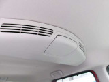 前席の空気を後席にも循環させれますよ^^これで車内は快適ですよね^^