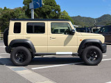 1インチリフトアップ車輛になります♪