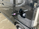 ホンダセンシング装着車となっております。衝突軽減ブレーキ、誤発進抑制機能、歩行者事故低減ステアリング、路外逸脱抑制機能、アダプティブクルーズコントロール、車線維持支援システム他、安全運転を幅広く支援。