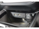 USB電源Aタイプ+Cタイプがついています。