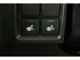 運転席と助手席には寒い日の肩や腰、冷えやすい下肢を温めてくれるシートヒーターが付いております!