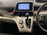 はまりが悪いので、ナビゲーションのクラスターベゼルを納車前の点検時に交換させていただきます!