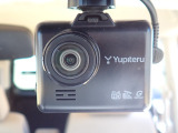 ◆【ドライブレコーダー】映像・音声などを記録する自動車用の装置です。もしもの事故の際の記録はもちろん、旅行の際の思い出としてドライブの映像を楽しむことができます。