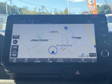 高画質で鮮明な地図表示で、安全運転をサポート。詳細なルート検索や周辺施設の情報も確認できます。