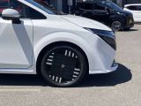 弊社で試乗車として使っていました。事故・修復暦はありませんし、内外装ともきれいな車両ですので安心してご検討頂ける1台です☆