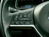 ハンドルスイッチで車両設定・オーディオの選曲や音量調整などが出来、安全性もアップ。