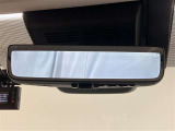 ミラーではなくカメラ映像で広報確認ができるデジタルインナーミラーを搭載!荷物があって後方確認ができないときや雨天時などにとても便利です☆