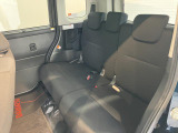 より多くの一般の方へ車を届けれればと思っておりますので同業者様への販売は極力控えさせて頂いております。ご了承下さい。