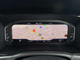 【Digital Cockpit Pro】メーター表示に加え、ナビゲ―ションのマップ、アシストシステムなど好みに応じて表示を切り替えできます。