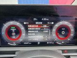 前方車両との衝突防止のサポート機能やアクセルとブレーキを踏み間違えた時のサポート機能など、安全装備が充実してて心強いです!!