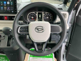 安全・安心な走行のために、納車前にダイハツのクルマを知り尽くしたエキスパートが基本性能に関わる機能や状態を徹底的に点検。消耗部品の交換など法定12ヶ月点検相当の点検・整備を実施しております。