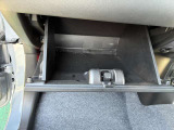 車検証を入れて置くのにとっても便利なグローブボックス☆