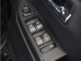 ◆パワーウィンドウスイッチ◆運転席から全席の窓の開閉操作を行うことが出来いつでも換気ができます!
