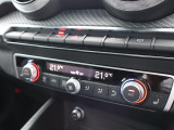 Audi正規ディーラーが高品質をお約束。高度な訓練・教育を受けたAudi専任メカニックが、100項目にもおよぶ精密な点検を実施いたします。すべてをクリアしたAudi車だけが、あなたのお手元に届けられるのです。