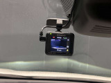 いくら安全運転をしていても、事故に巻き込まれることもあります。万が一の時に証拠として使える社外品ドライブレコーダーがついてます♪