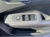 運転席のパワーウインドウ等操作部