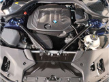 【BMWエンジン】革新的なガソリン・エンジン・テクノロジーによる高性能かつ高効率。レスポンスの良いパワーを発揮。常にスムーズな吸気を実現しアクセル開度にダイレクトに反応しドライビングを楽しく演出。