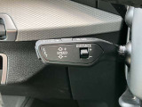 アダプティブクルーズコントロール装備 設定した速度で前方車両に追いつくと、安全な車間距離を自動で調整して前方車両を追従します。長距離ドライブでの疲労を軽減する大変重宝する機能です。