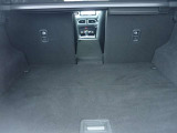 ◆4:2:4の可倒式シート採用☆◆長い荷物も積載可能です☆◆